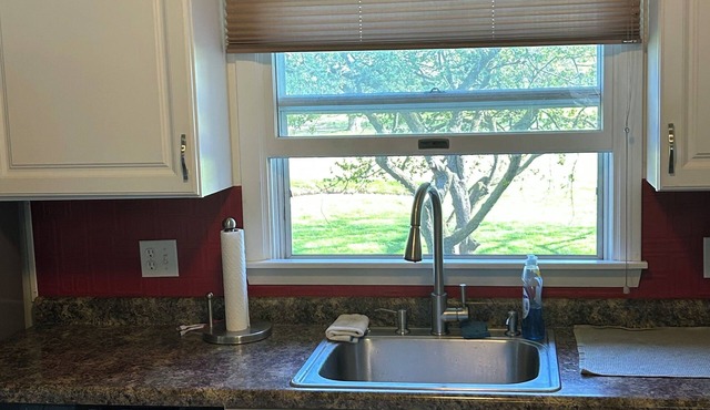 Charming 3-bedroom house with AC, WiFi in awesome Traverse City