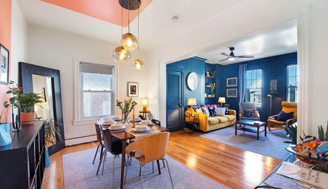 Charming 3BD apt minutes from NYC, EWR w/parking