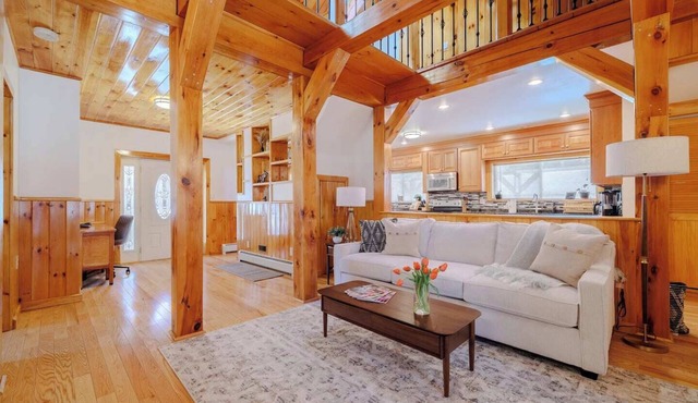Charming Berkshire Retreat-Minutes to Williamstown