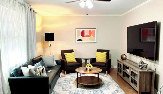 Charming Brand NEW 3B/2bathroom house closed by to all shopping and MUSC
