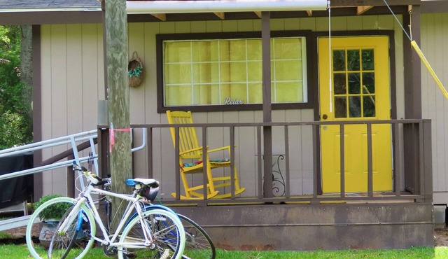 Charming house in Glenwood with WiFi and AC