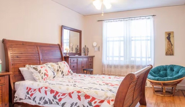 Charming Quiet Sunny 1br Ditmas Park Close to Train