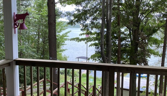 Charming up north cottage on all sports Peach Lake! in West Branch