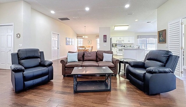 Charming Villa with Golf Cart: Steps from Spanish Springs & Shopping!
