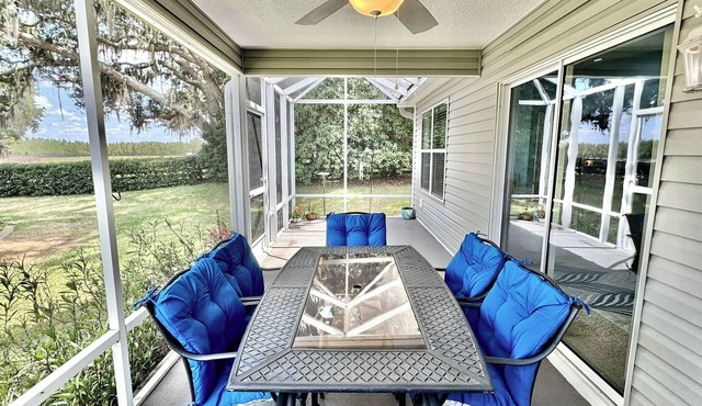 Chillax Chalet - 2/2 w/Golf Cart in The Village of St. James