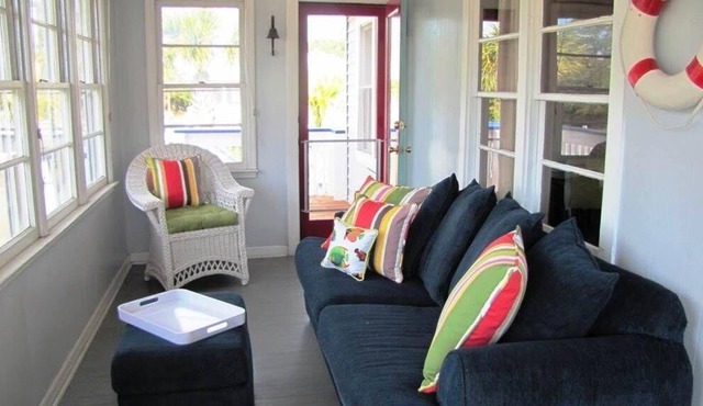 Classic Beachwalk Home w/ Huge Large Sun Deck; Easy Beach Access; Cable TV/WiFi