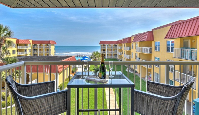 Coastal Condo: Direct No-Drive Beach Access