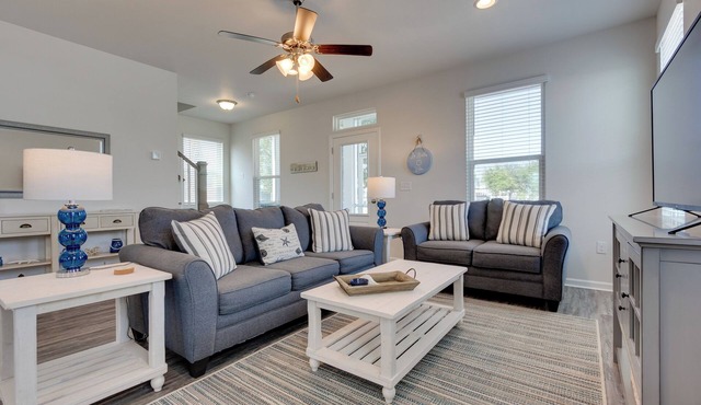 Coastal Port St Joe Getaway w/Pool & Beach Access