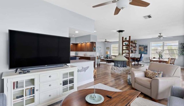 Colonel's Cottage- Sanibel Beach Retreat, Fantastic Amenities