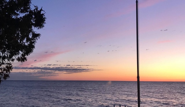 Come have fun on the beach! Right on Beautiful Lake Huron! Only 9 steps down!