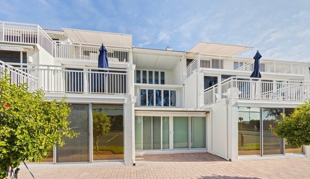 Completely Refurbished - Gorgeous Beachside Condo/Townhome on Longboat Key Beach