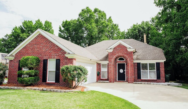 Copperfield Retreat 3BR | Pet-Friendly Escape