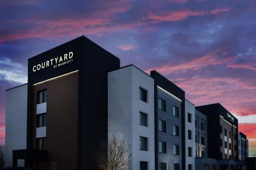 Courtyard by Marriott Buffalo Amherst/University in Amherst