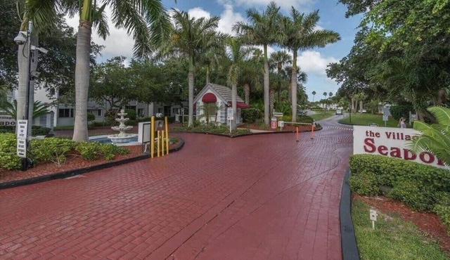 Cozy 1-bedroom condo in Village of Seaport at Cape Canaveral FL