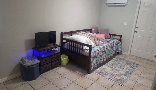 Cozy 1-bedroom studio in Holiday