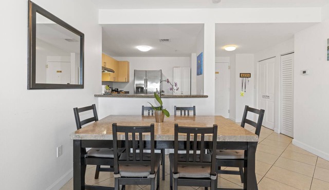 Cozy 3BR/2BA King Bed Free Parking Pet-Friendly