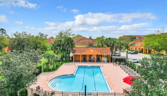 Cozy 3BR Townhouse Next Disney