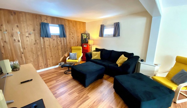Cozy cape cod in West Haven