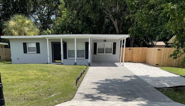 Cozy cottage, 5 minutes from Siesta Key beach