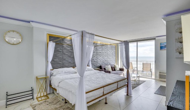 Cozy Florida Getaway w/Pool Access & Ocean Views!