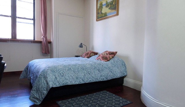 Cozy Private Studio in Greenpoint- Steps from Manhattan Access in Brooklyn