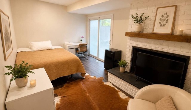 Cozy Suite Walk to Park & NYC Bus