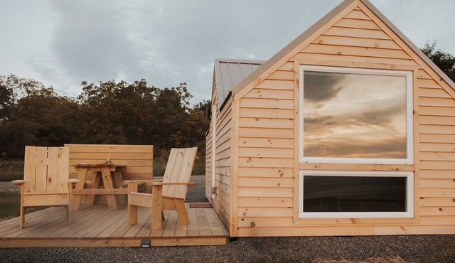 Cozy Tiny Cabin Getaway in the Finger Lakes!