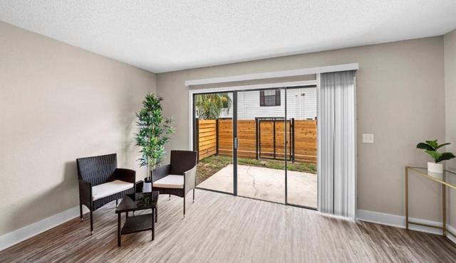 Cozy Townhouse - Gym Pool Golf Fast WiFi 2B2B