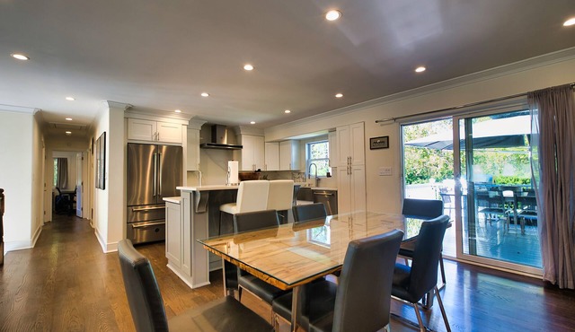🏡 Curated 3-Bedroom Home in Jericho with Deck, Gas BBQ & Equestrian Country 🌳