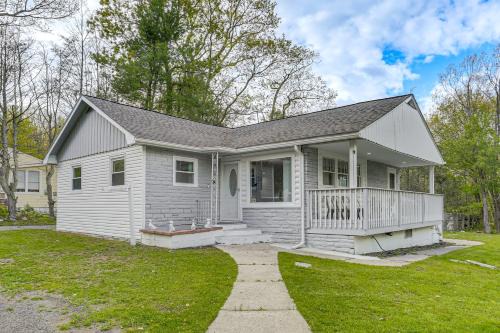 Deck & Patio! Wurtsboro Haven Near Lakes & Trails