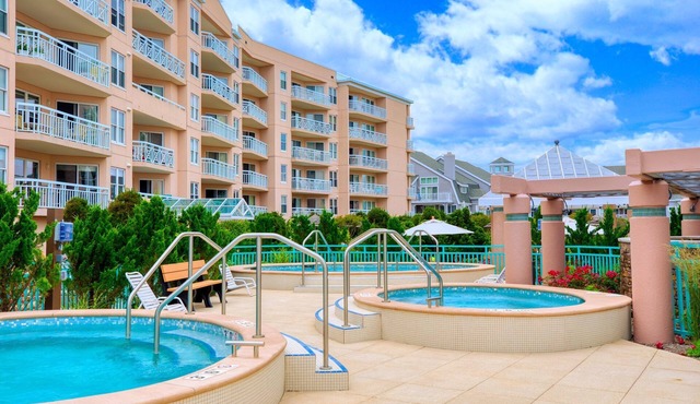 DIAMOND BEACH-ISLAND RESORT ATMOSPHERE-WILDWOOD CREST/CAPE MAY AREA.