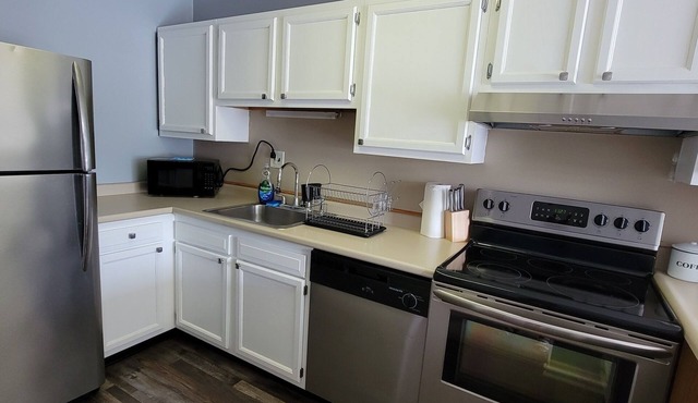 Discover a guest-exclusive haven in our modern, spacious apartment in Elkins Park