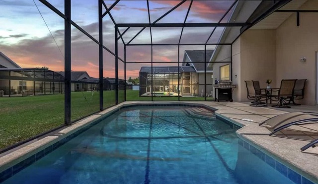 Disney & Universal Escape 4 Bedroom Private Pool Orlando Theme Parks