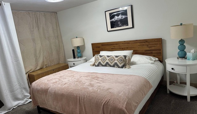 Dog-friendly 1-bedroom duplex in enchanting Elk Rapids
