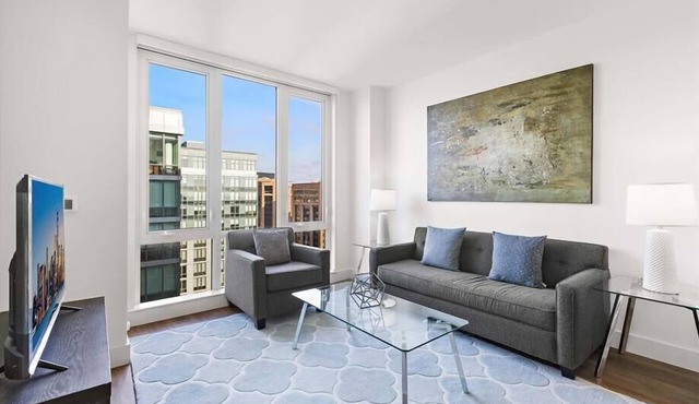 Downtown 1 BR | Desk + Wi-Fi | White Plains