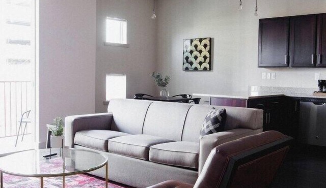 Downtown 1BR | Walk to Dining, Stadium & Events