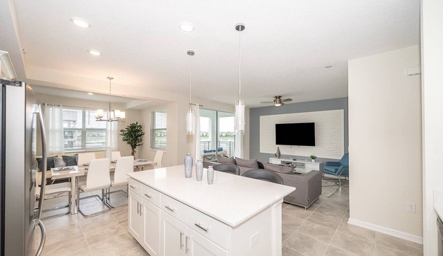 (DR206) Storey Lake Condo 2/2, Free Waterpark