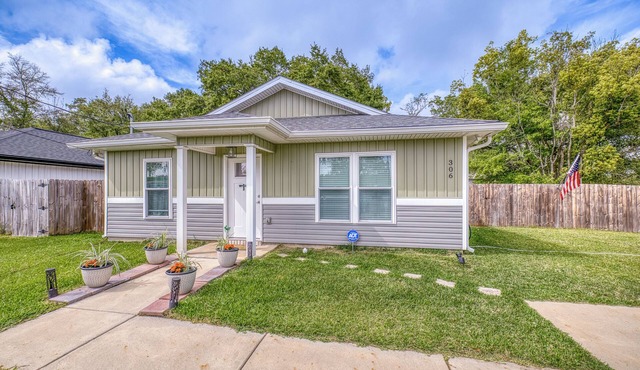 Dragonfly Nest Upscale Home Pensacola Beach 9 miles, Public Golf course 1 mile