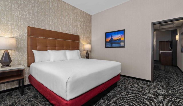 Drury Plaza Hotel Mobile