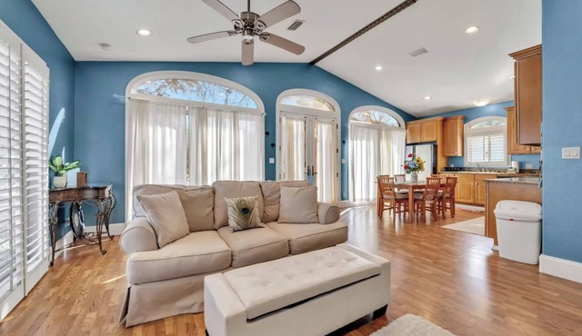 Eden Guest House on Bayfront Mansion Estate. A 3/3! 20 scenic minutes to Destin