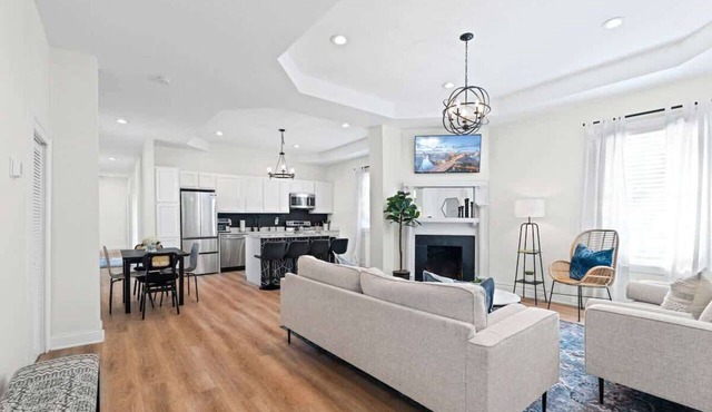 Entire Duplex for Groups | Two Private Apartments