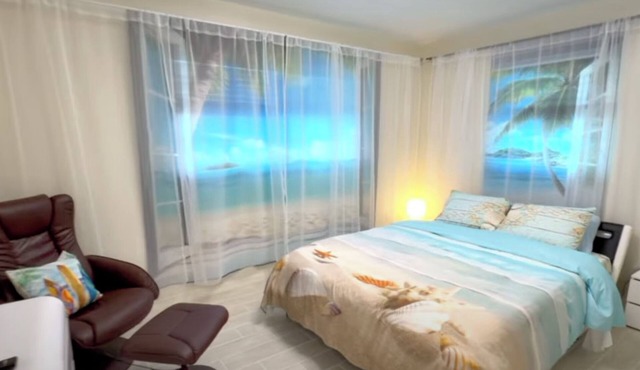 Escape near Siesta Key with Hot Tub, BBQ, and Fire pit