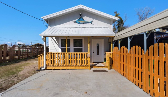 Explore Panama City in a Perfect Serene Home!