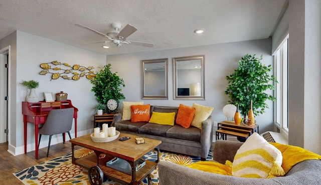 Family-Friendly Condo w/Balcony, Beach Access & Walkable Dining