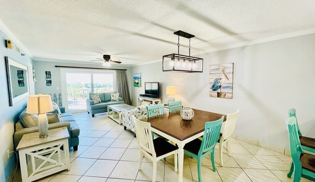 Family & Friends Beach Vibes + Beautiful Views – Islander 510