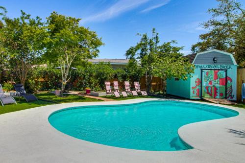 Family Home w/Gazebo in Fort Walton Beach!