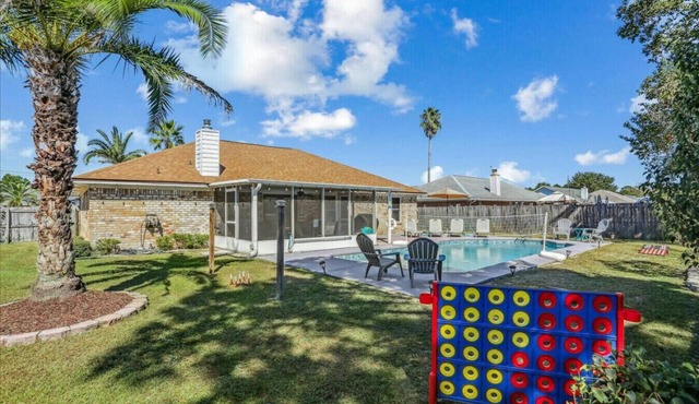 Family Oasis Stunning Private Pool Home