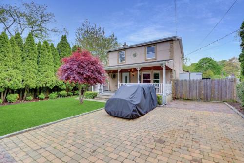 Gateway to the Hamptons in Mastic Beach