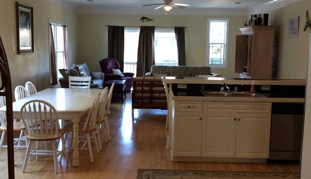 GCB exceptional oceanview-2 story, 4BR4.5BA Beach House, private pool, sleeps 14