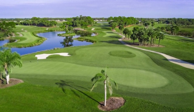 Golf View Carriage Home at Ibis Golf and CC